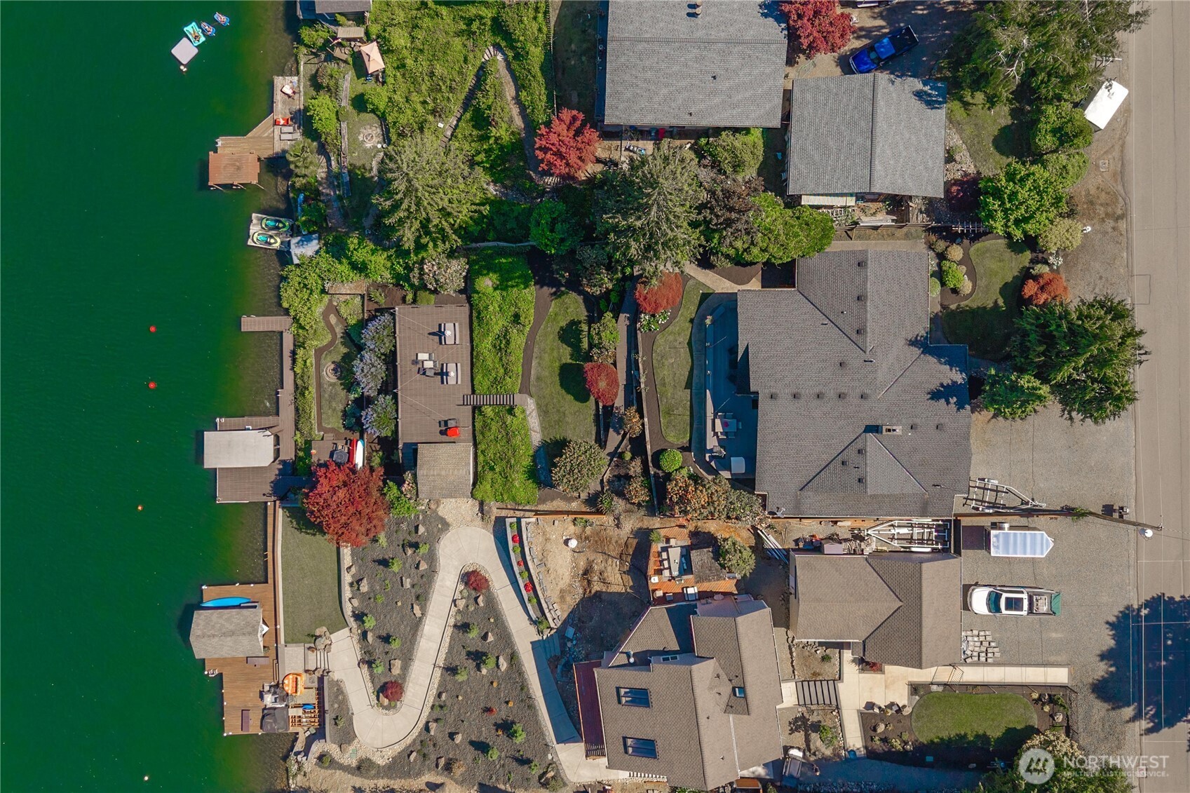 3605 Lakeridge Drive E, Lake Tapps, WA 98391, photo 2 of 2
