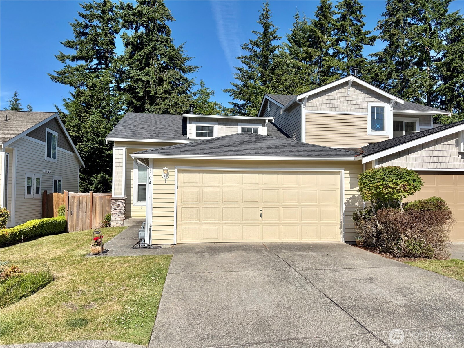 1604 NW Seasons Lane, Silverdale, WA 98383, photo 2 of 2