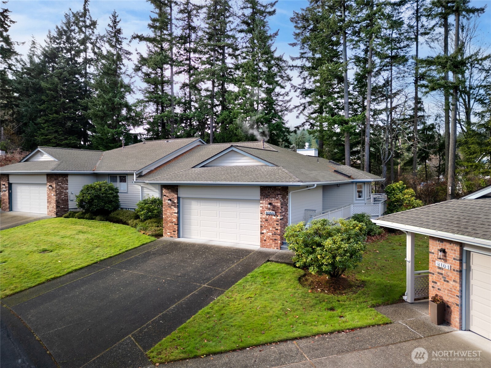 2108 Creekside Circle