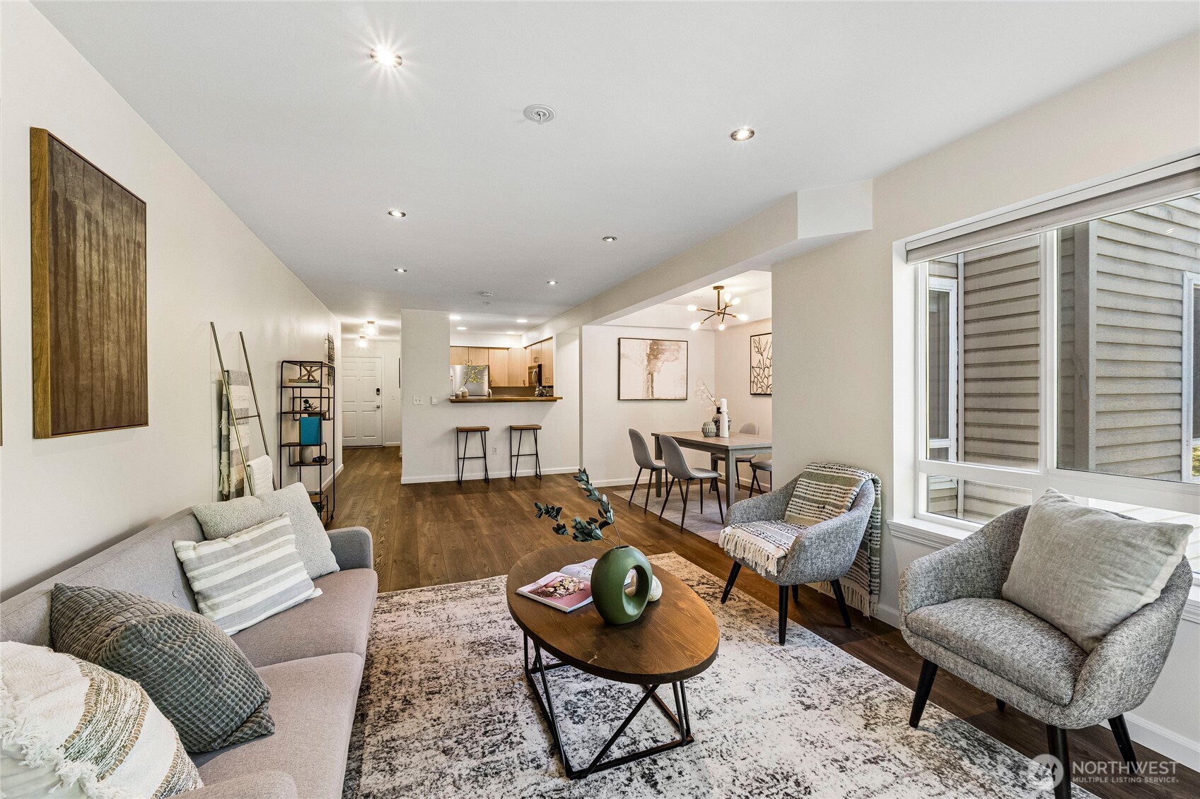 2530 15th Avenue W #401, Seattle, WA 98119, photo 4 of 28