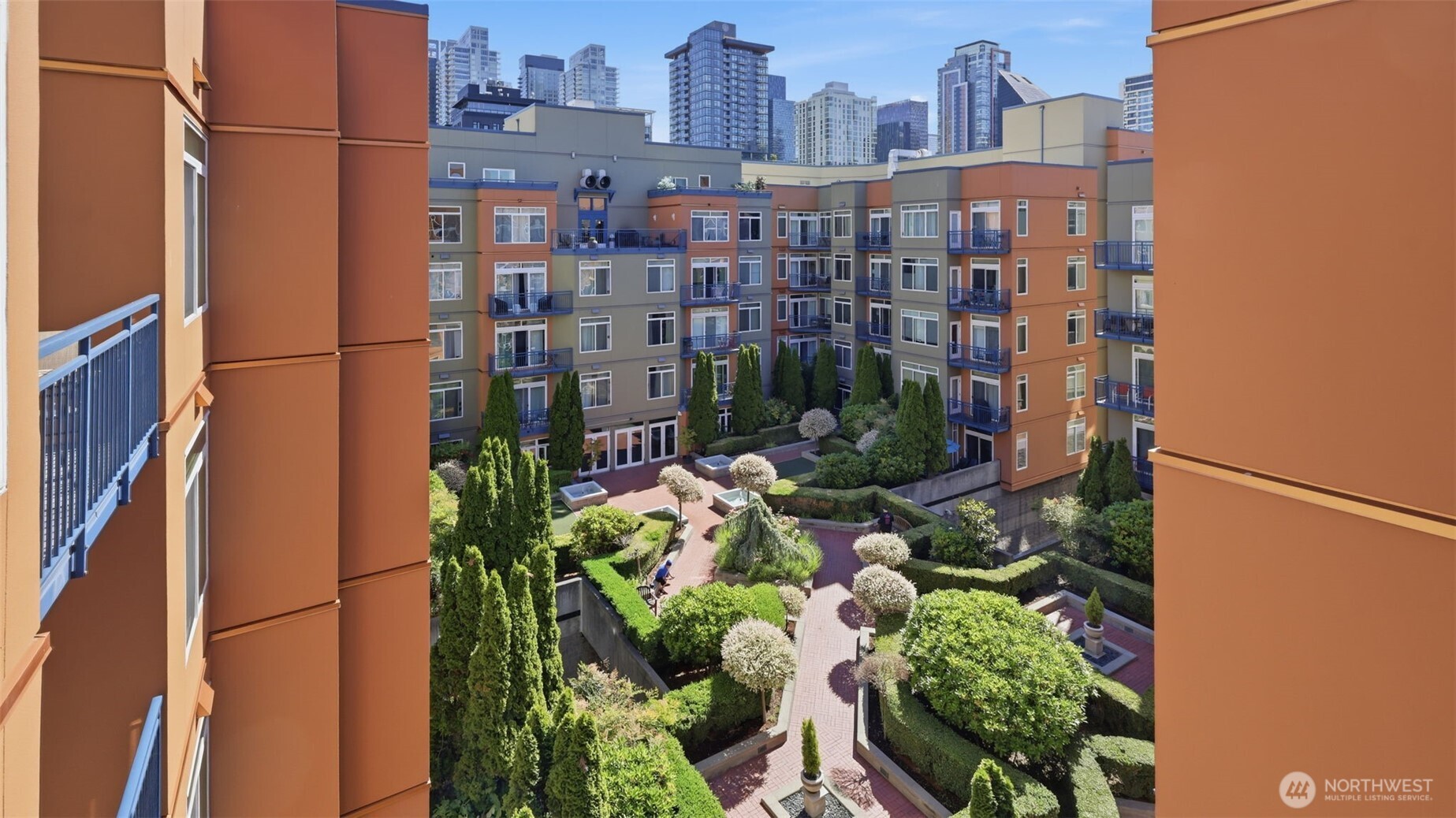 2414 1st Avenue #702, Seattle, WA 98121, photo 2 of 2