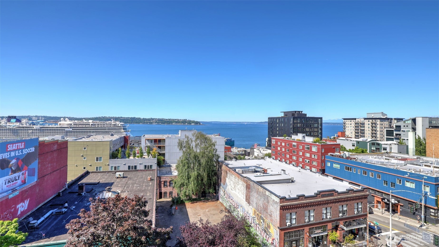 2414 1st Avenue #702, Seattle, WA 98121, photo 3 of 24
