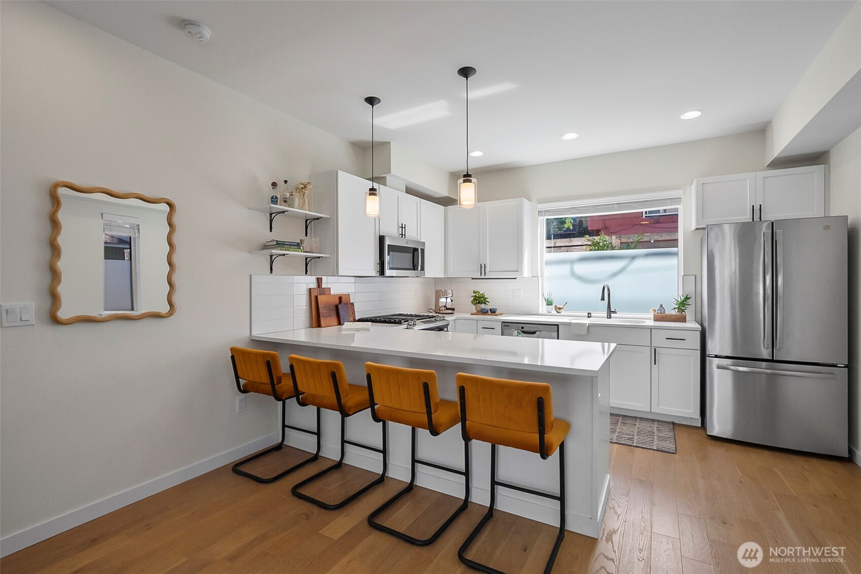 5244 Brooklyn Avenue NE #A, Seattle, WA 98105, photo 5 of 29