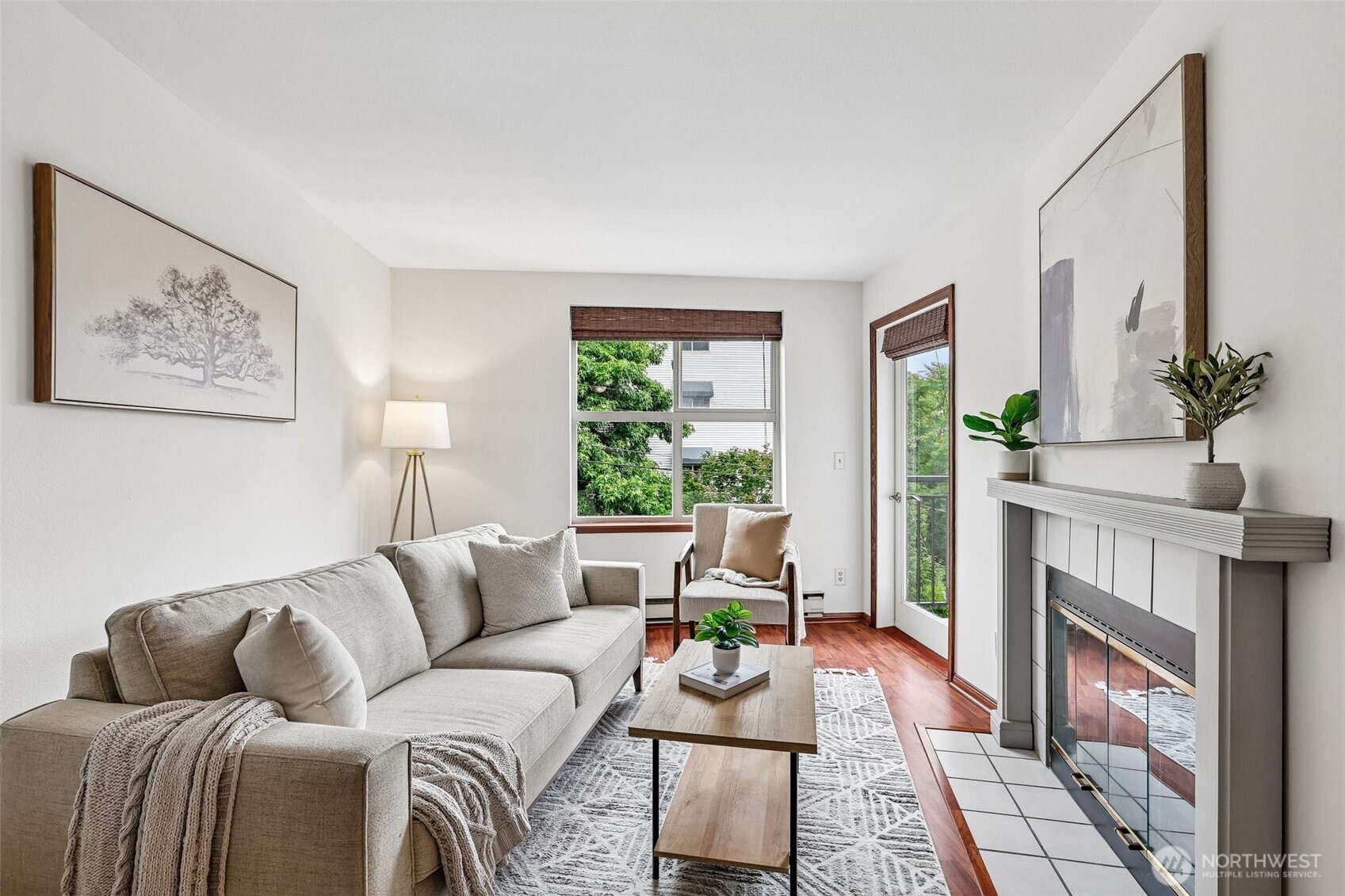 769 Hayes Street #309, Seattle, WA 98109, photo 3 of 37