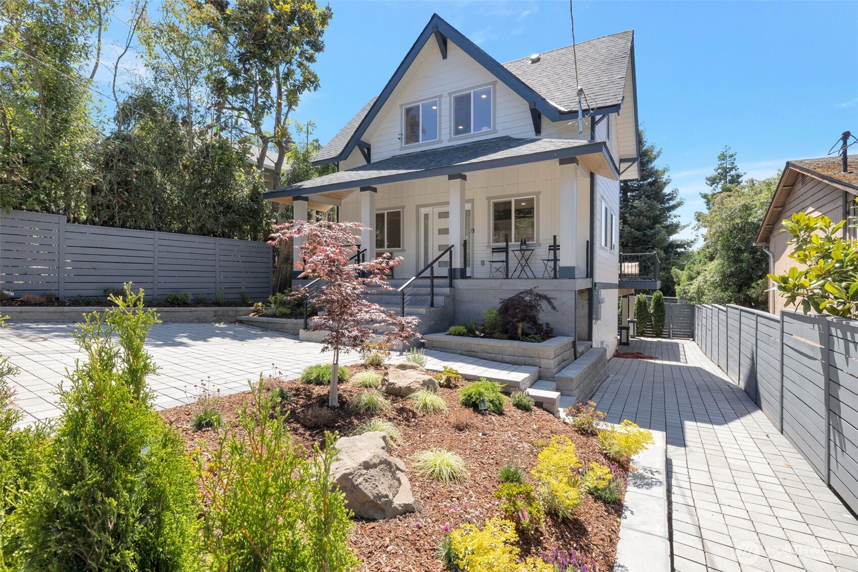 5109 S Willow Street, Seattle, WA 98118-3459, photo 2 of 28