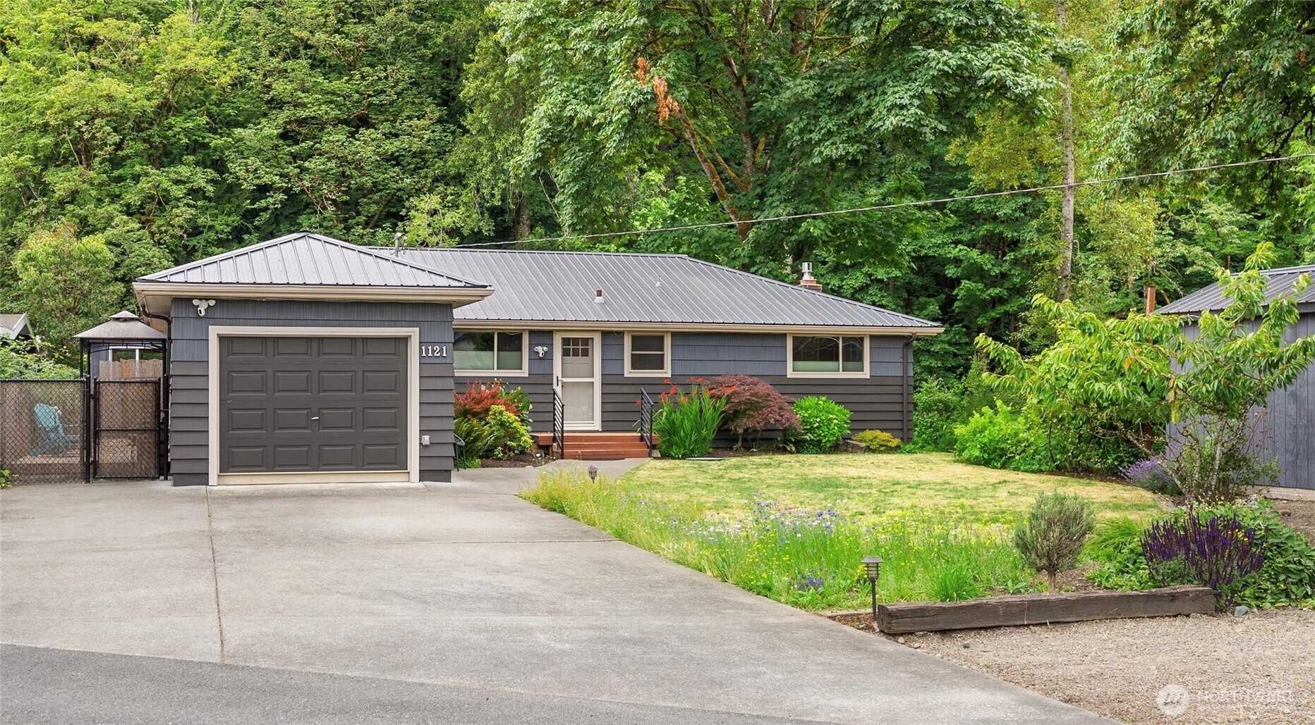 1121 Shelton Avenue SE, Renton, WA 98058, photo 2 of 2