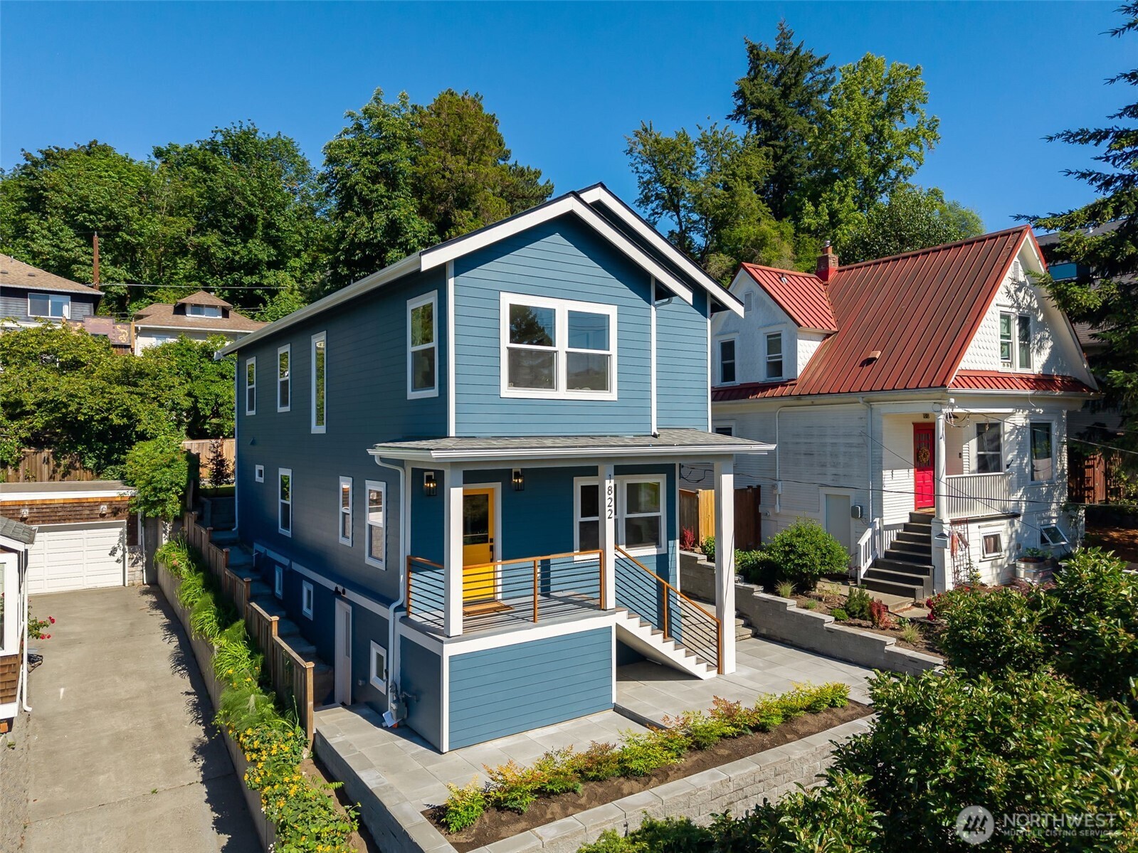 1822 31st Avenue, Seattle, WA 98122, photo 2 of 2