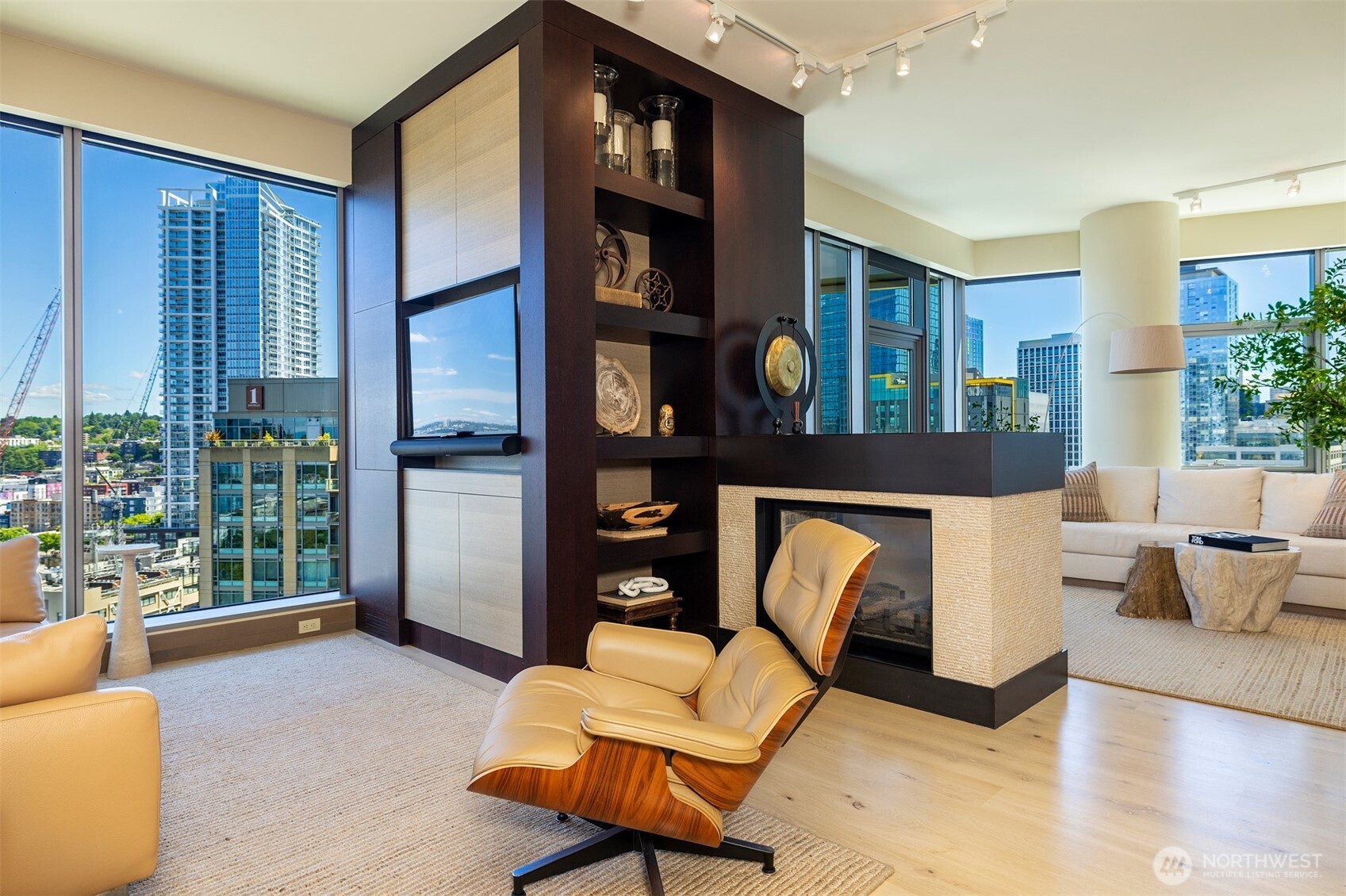 820 Blanchard Street #1905, Seattle, WA 98121, photo 5 of 40