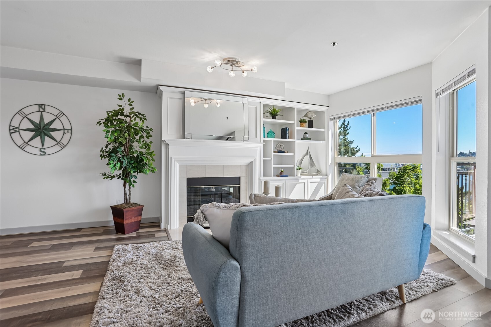 701 Galer Street #813, Seattle, WA 98109, photo 4 of 40