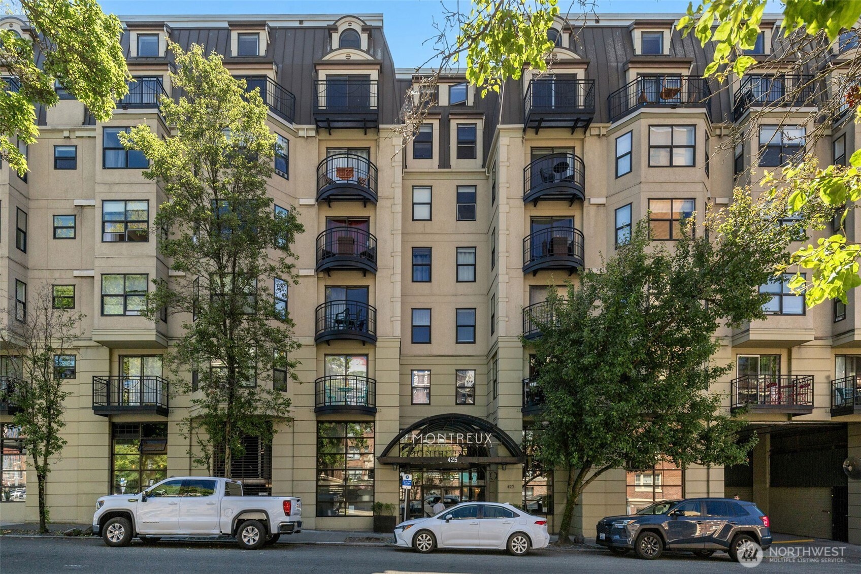 425 Vine Street #706