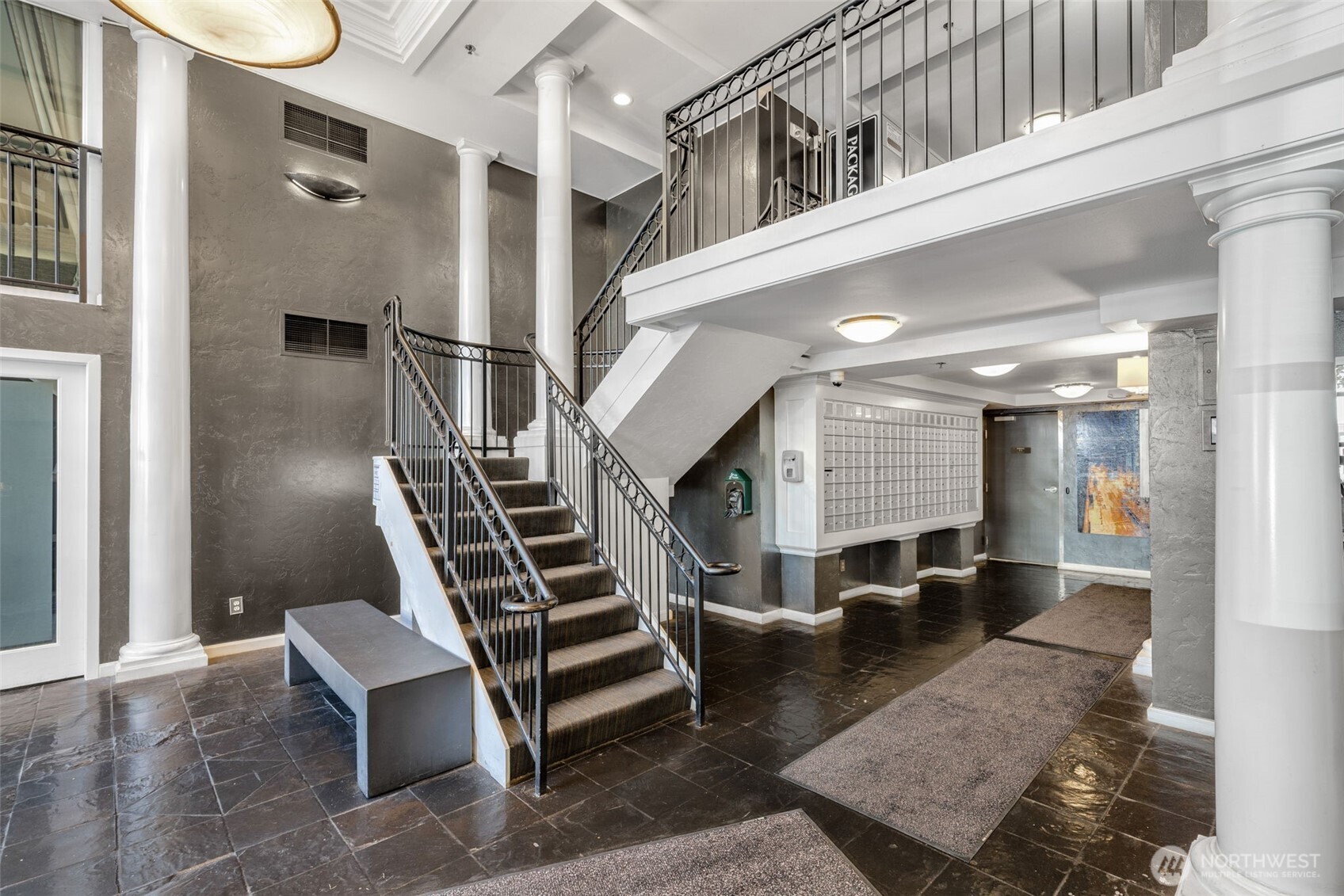 425 Vine Street #706, Seattle, WA 98121, photo 3 of 37