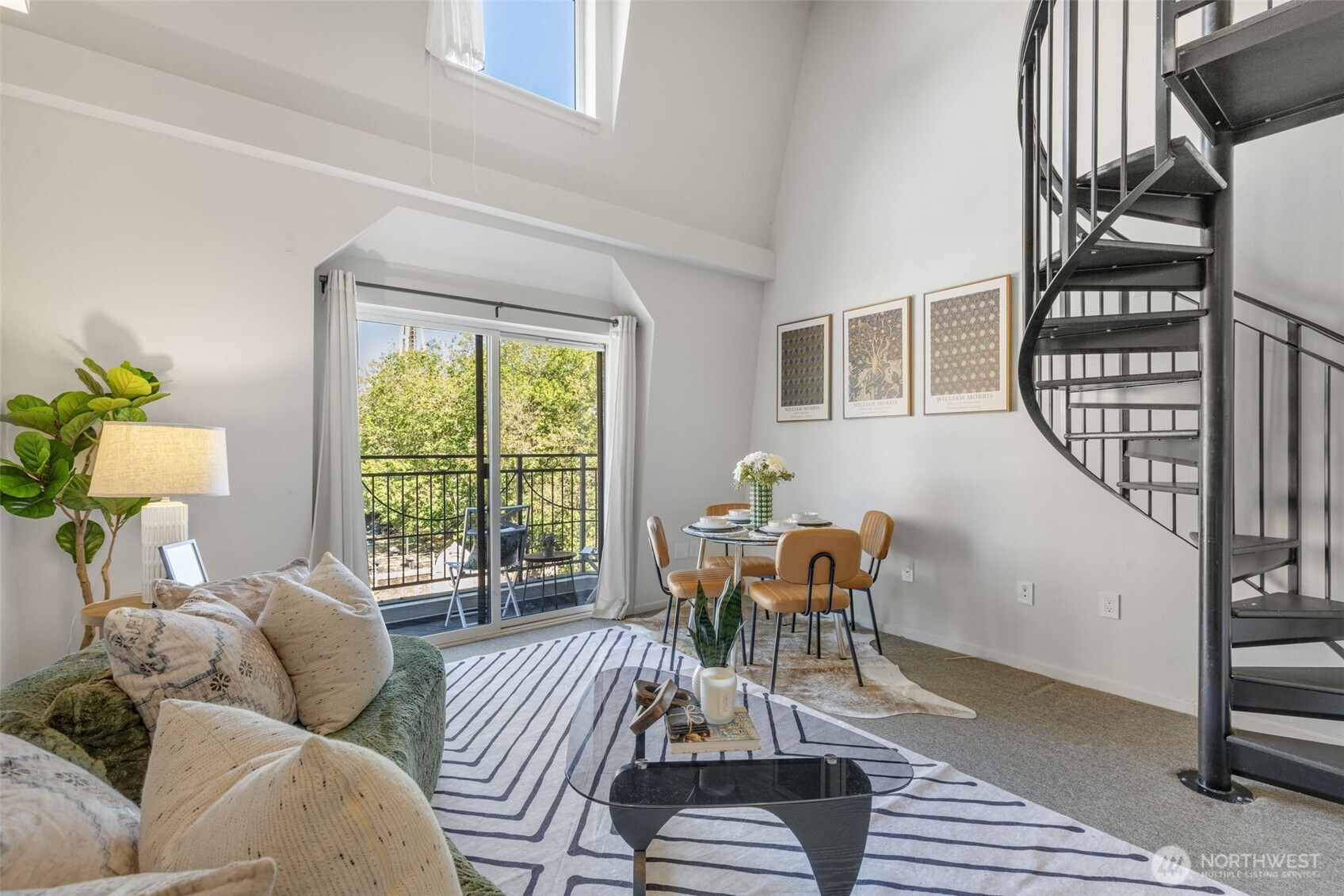 425 Vine Street #706, Seattle, WA 98121, photo 5 of 37