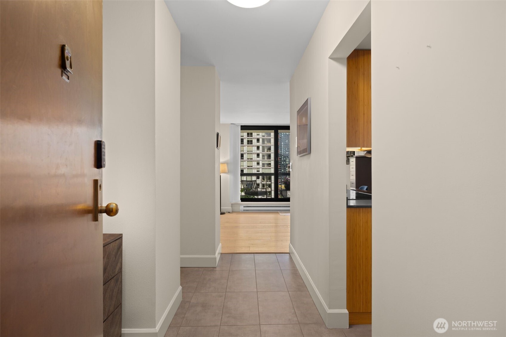 2100 3rd Avenue #1005, Seattle, WA 98121, photo 2 of 35