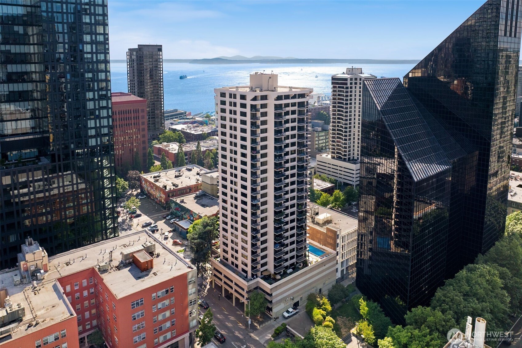 2100 3rd Avenue #1005