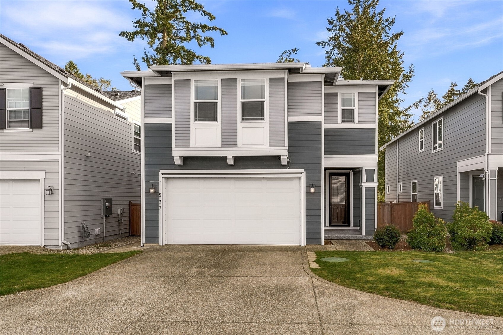 927 Vine Maple Street SE, Lacey, WA 98503, photo 2 of 2
