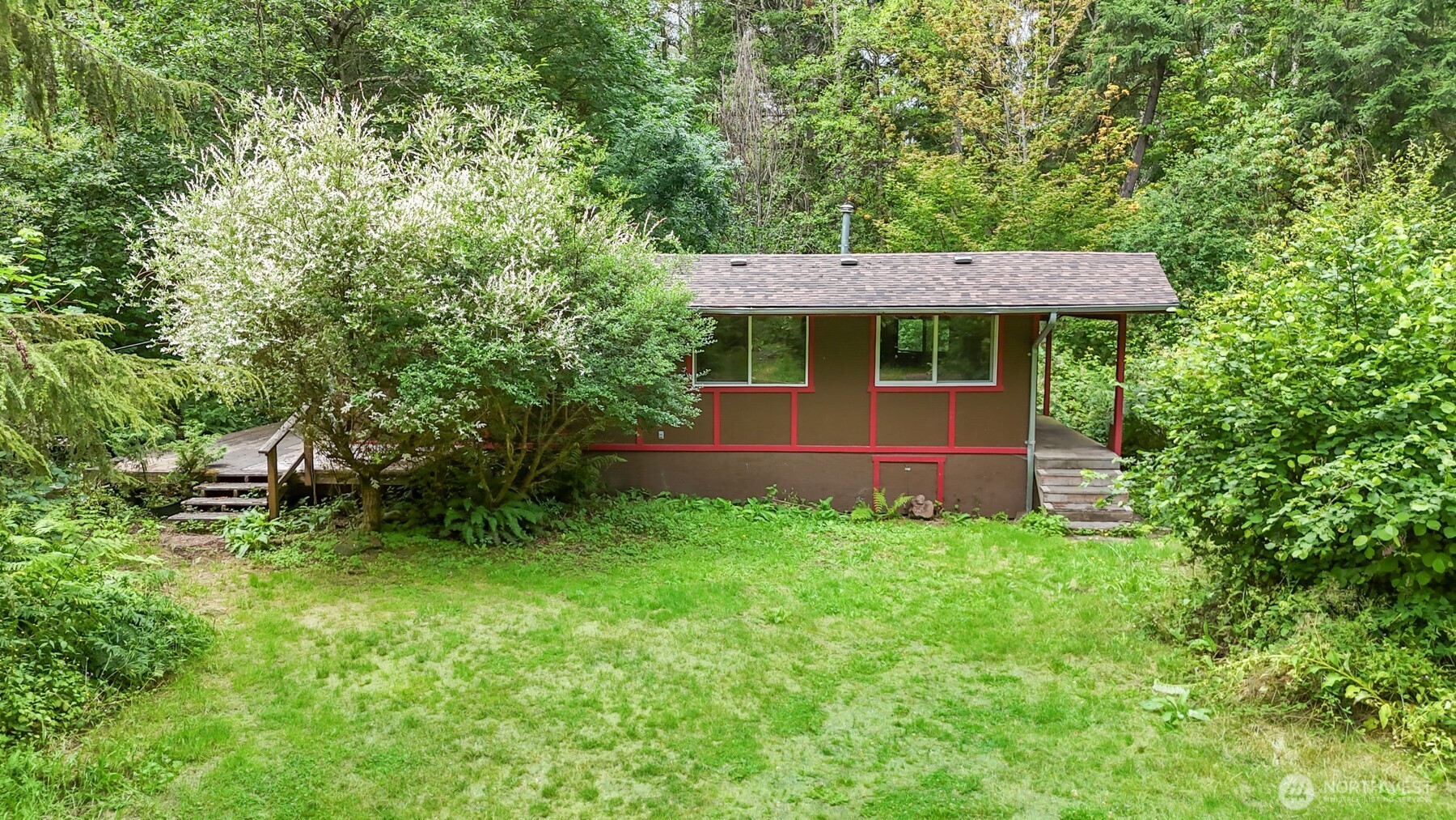 16138 Chuckawa Lane SE