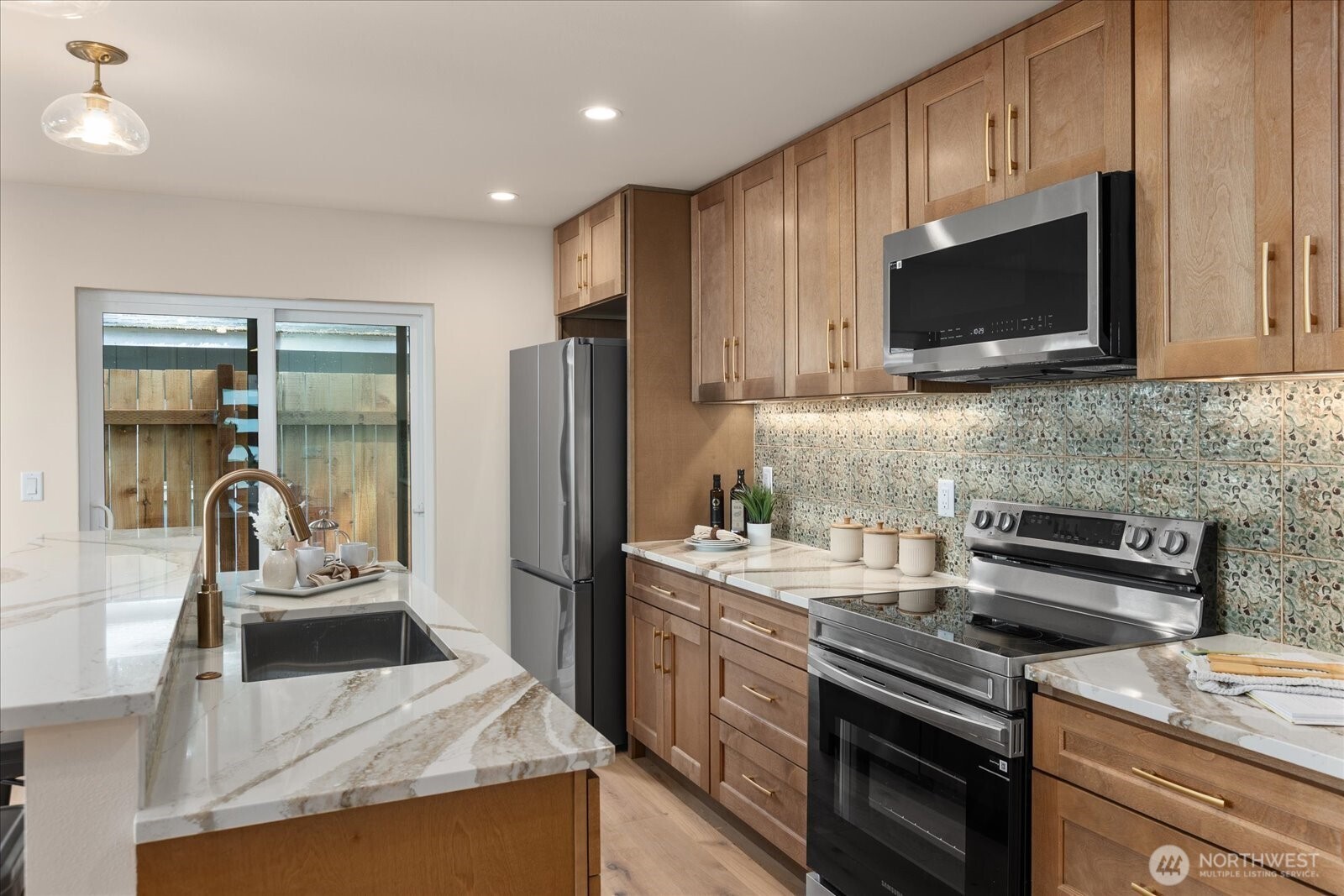 3706 NE 137th Street, Seattle, WA 98125, photo 4 of 25