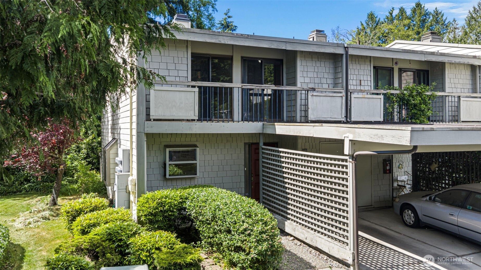 22703 Lakeview Drive #E1, Mountlake Terrace, WA 98043, photo 2 of 2
