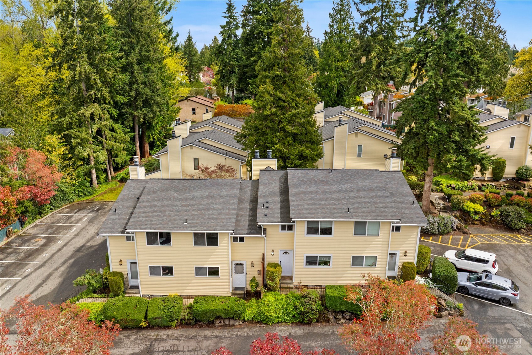 12024 101st Avenue NE #E2, Kirkland, WA 98034, photo 2 of 2