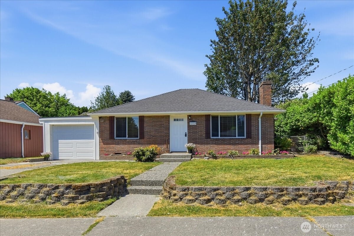 11515 26th Avenue SW, Seattle, WA 98146-3408, photo 2 of 2