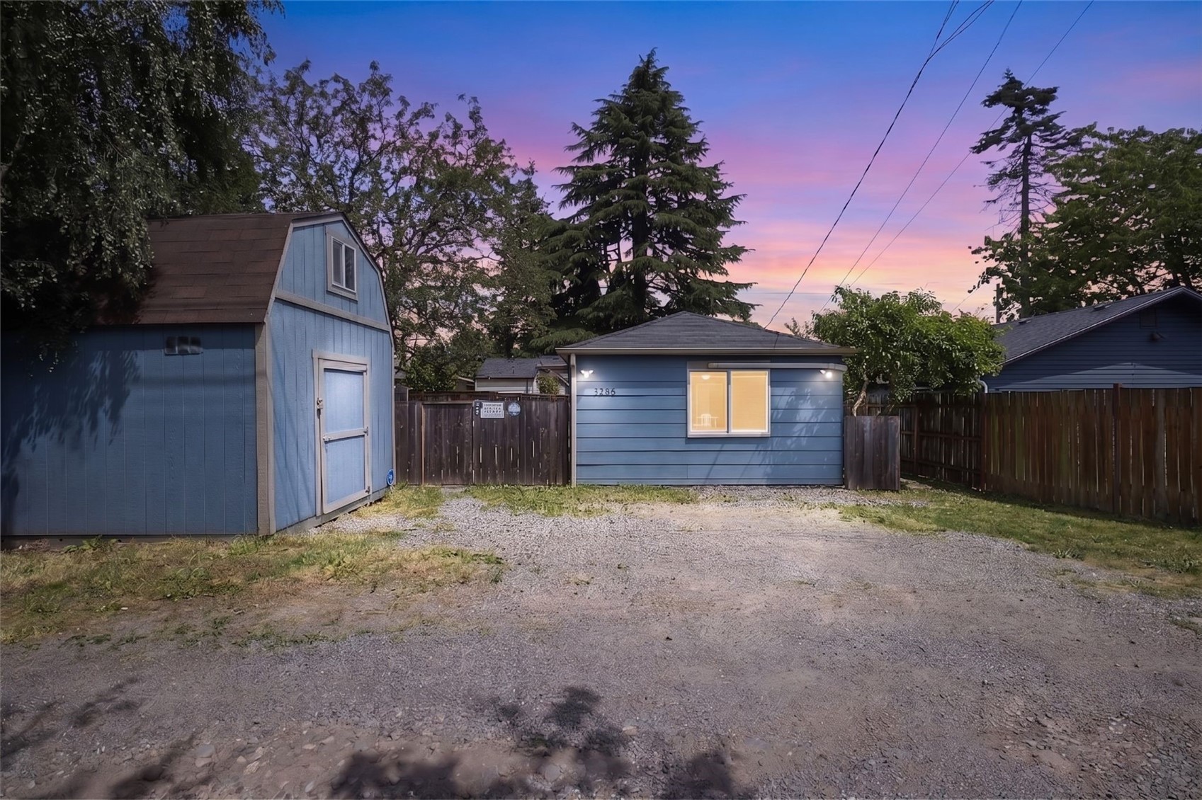 9745 Evanston Avenue N #B, Seattle, WA 98103, photo 2 of 22