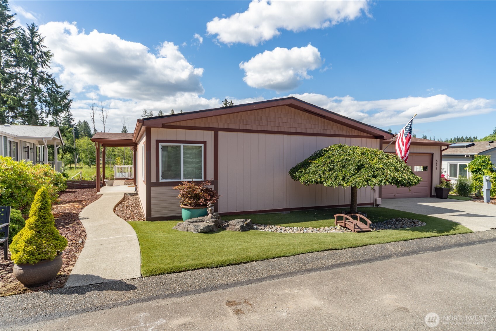 532 NW Silver Glen Lane, Bremerton, WA 98311, photo 2 of 2