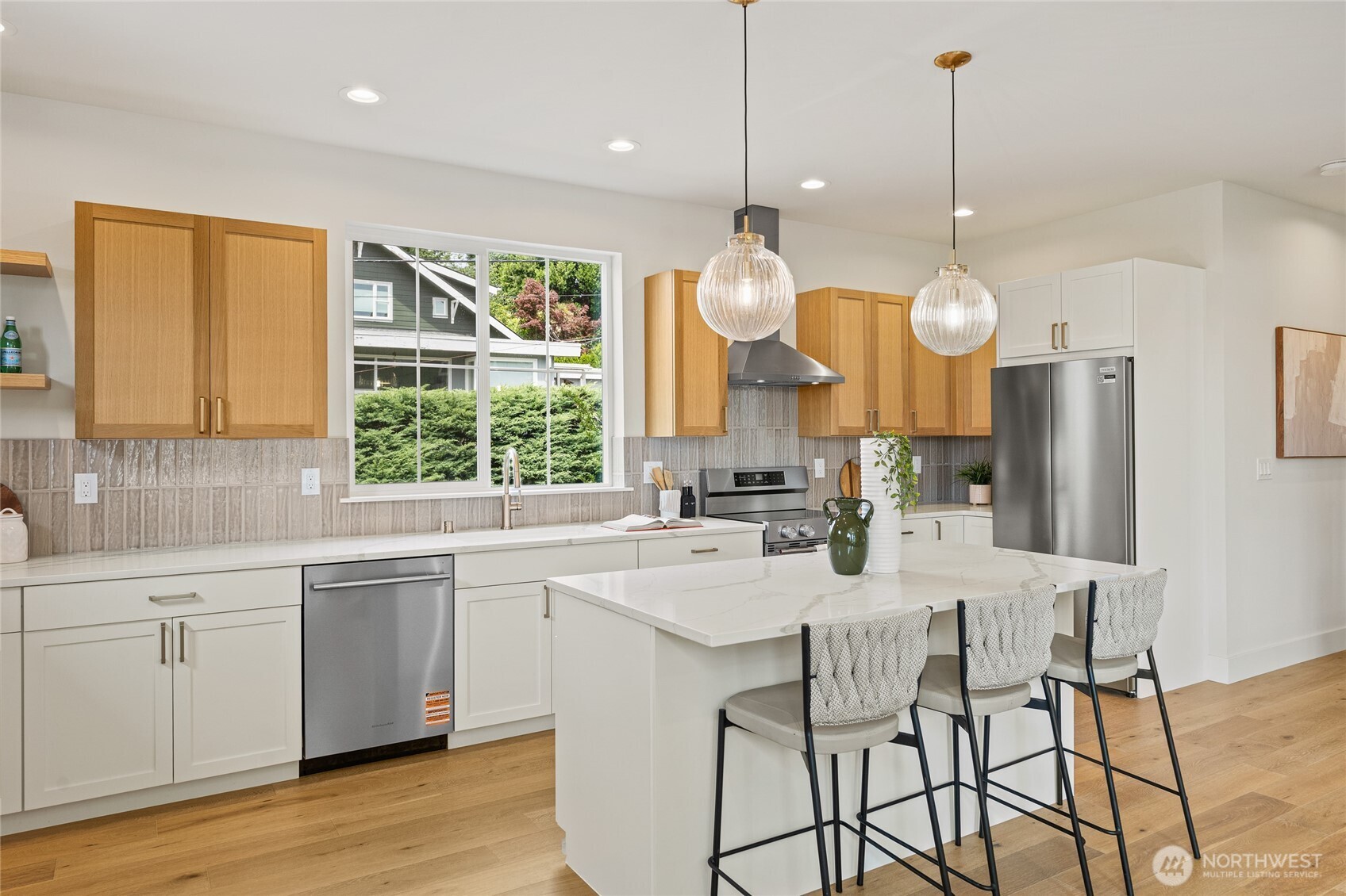 4146 3rd Avenue NW, Seattle, WA 98107, photo 5 of 30