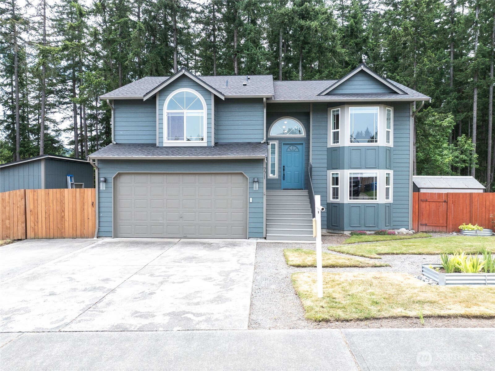 771 Carriage Court, Eatonville, WA 98328, photo 2 of 2