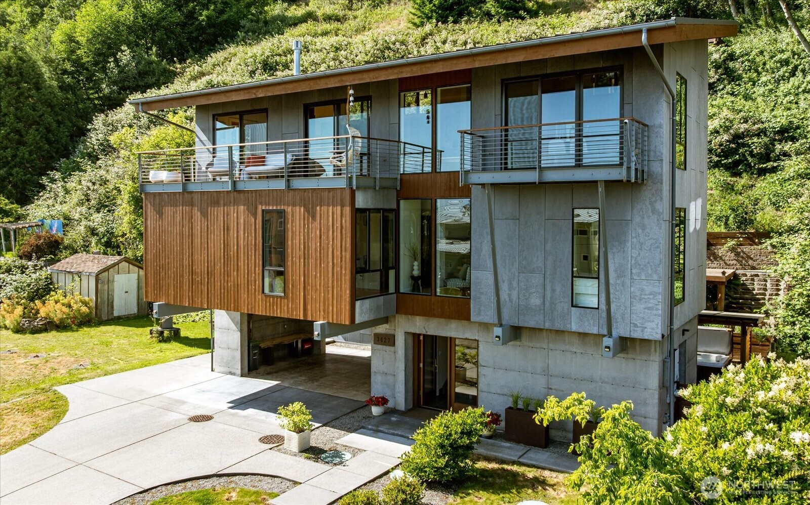 3627 Driftwood Drive