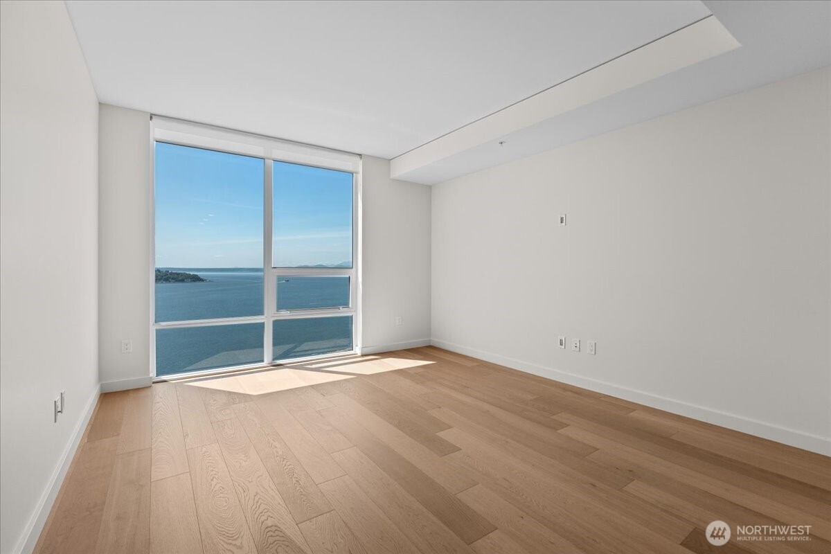 121 Stewart Street #2506, Seattle, WA 98101, photo 2 of 40