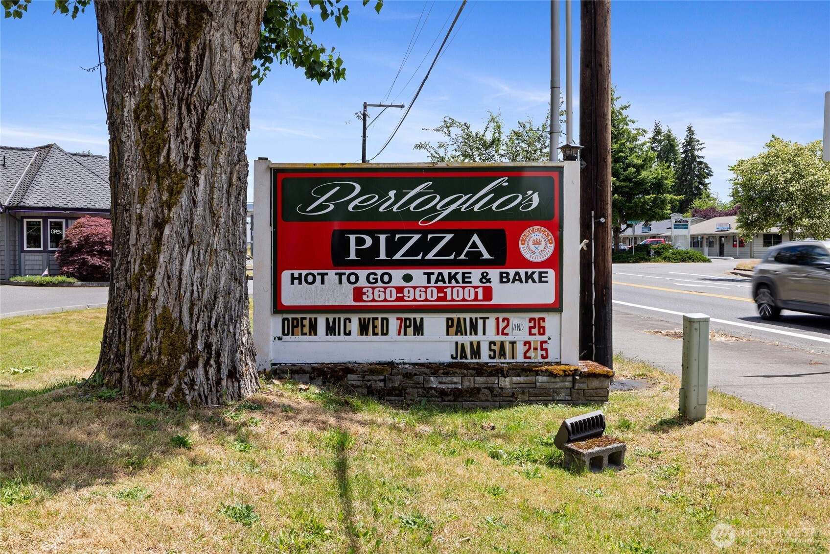 704 W Yelm Avenue