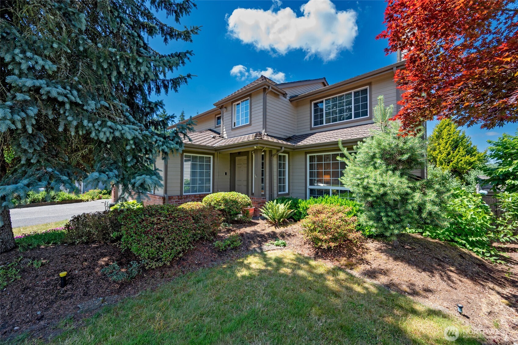 1529 Ilwaco Avenue NE