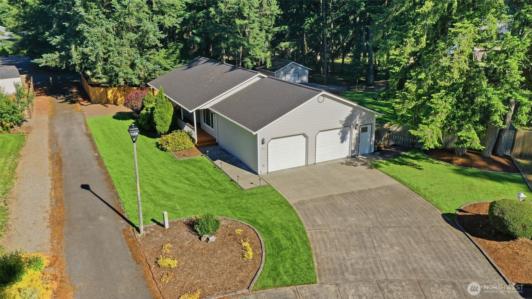 506 Nieland Loop SE