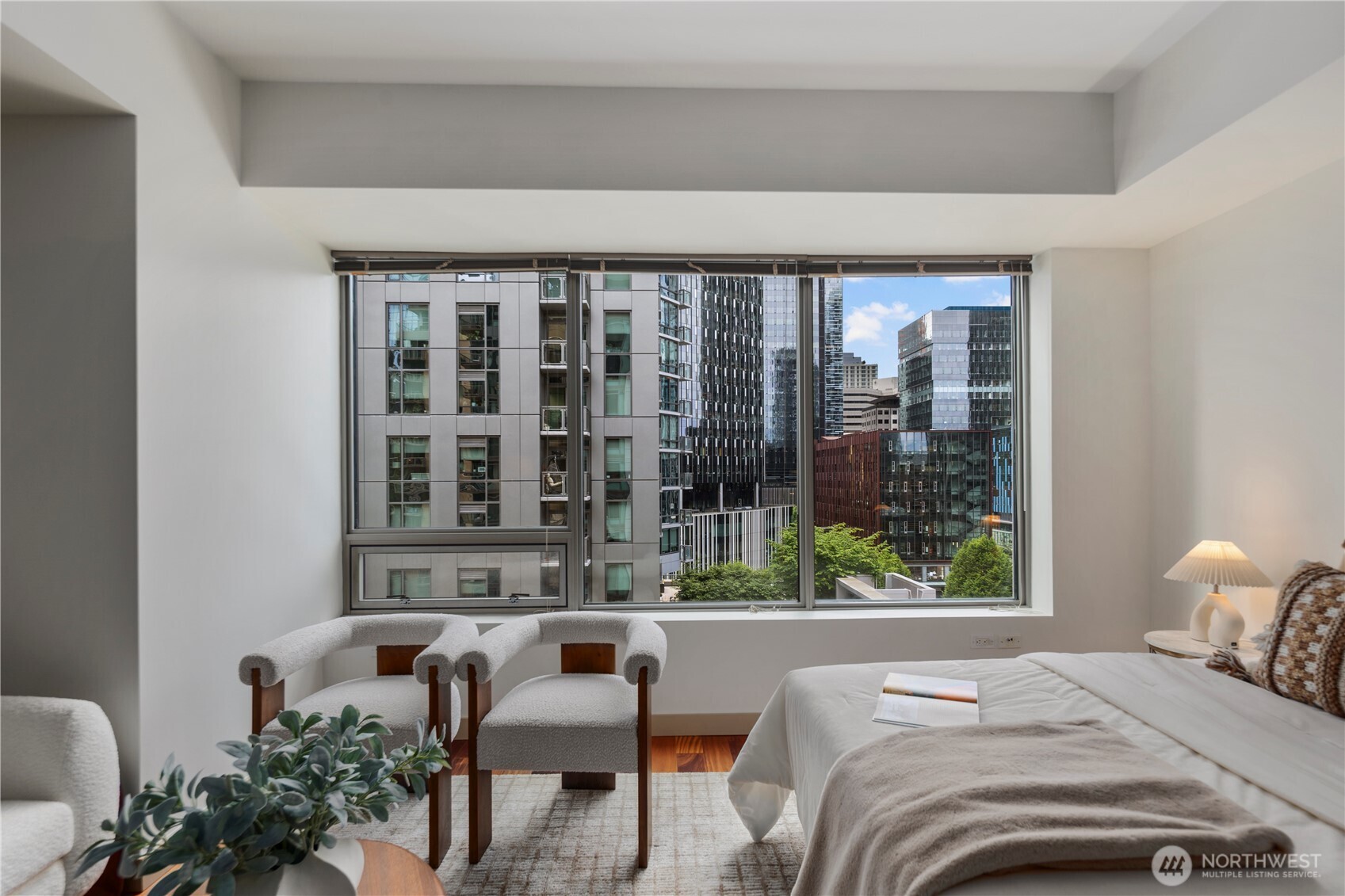 900 Lenora Street #W702