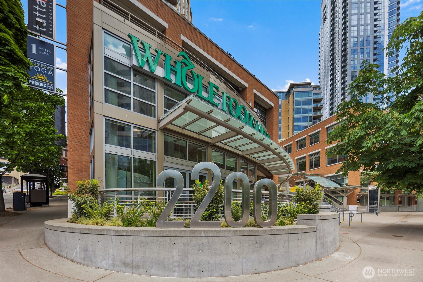 900 Lenora Street #W702