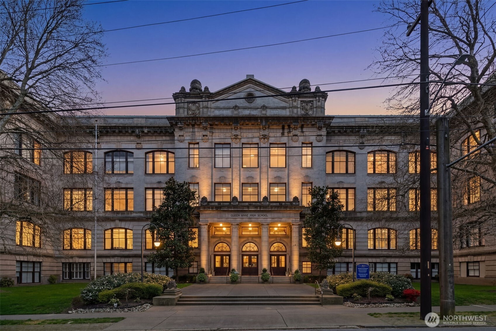 201 Galer Street #436, Seattle, WA 98109, photo 2 of 34