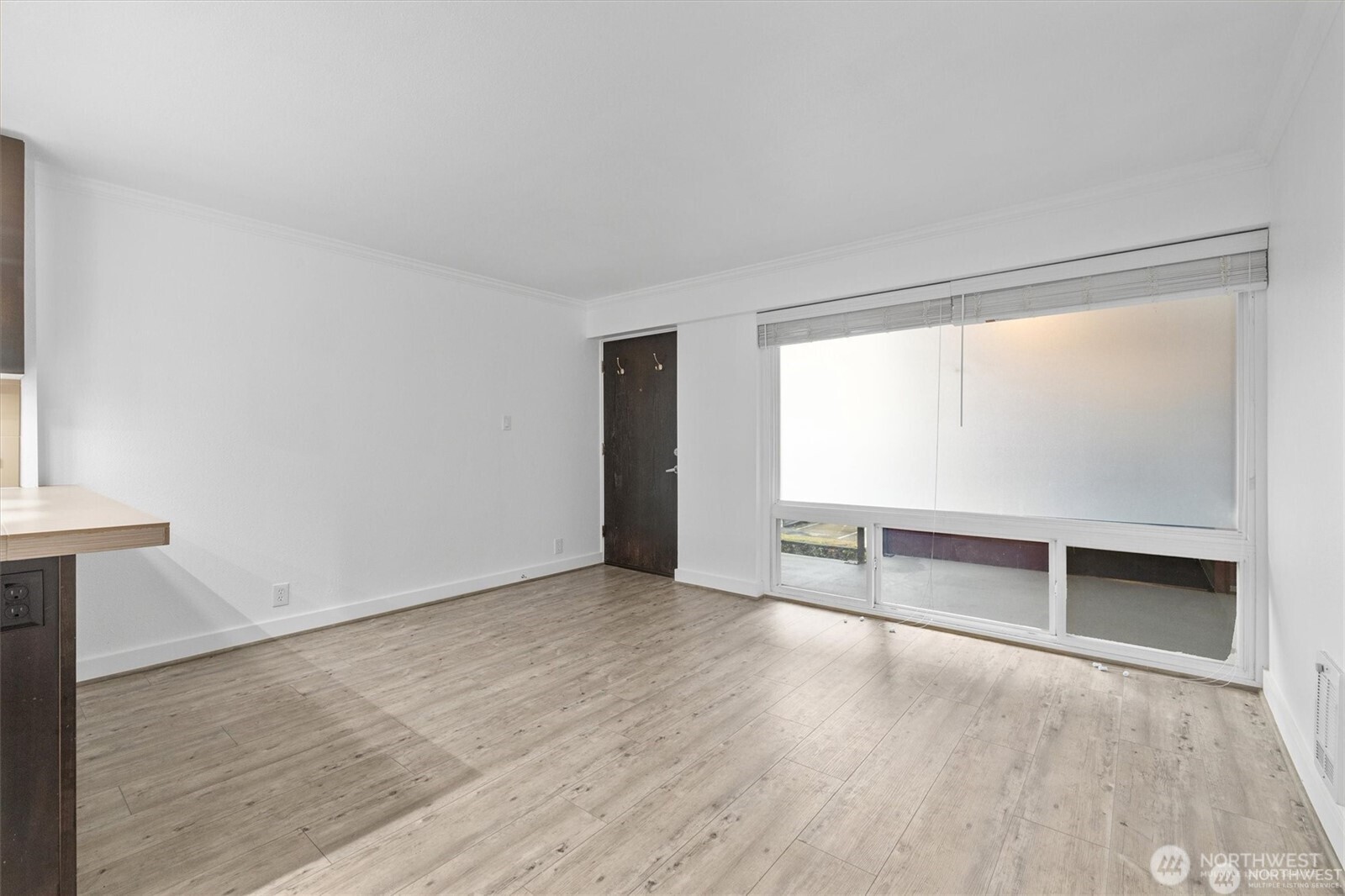 752 Bellevue Avenue E #202, Seattle, WA 98102, photo 4 of 18