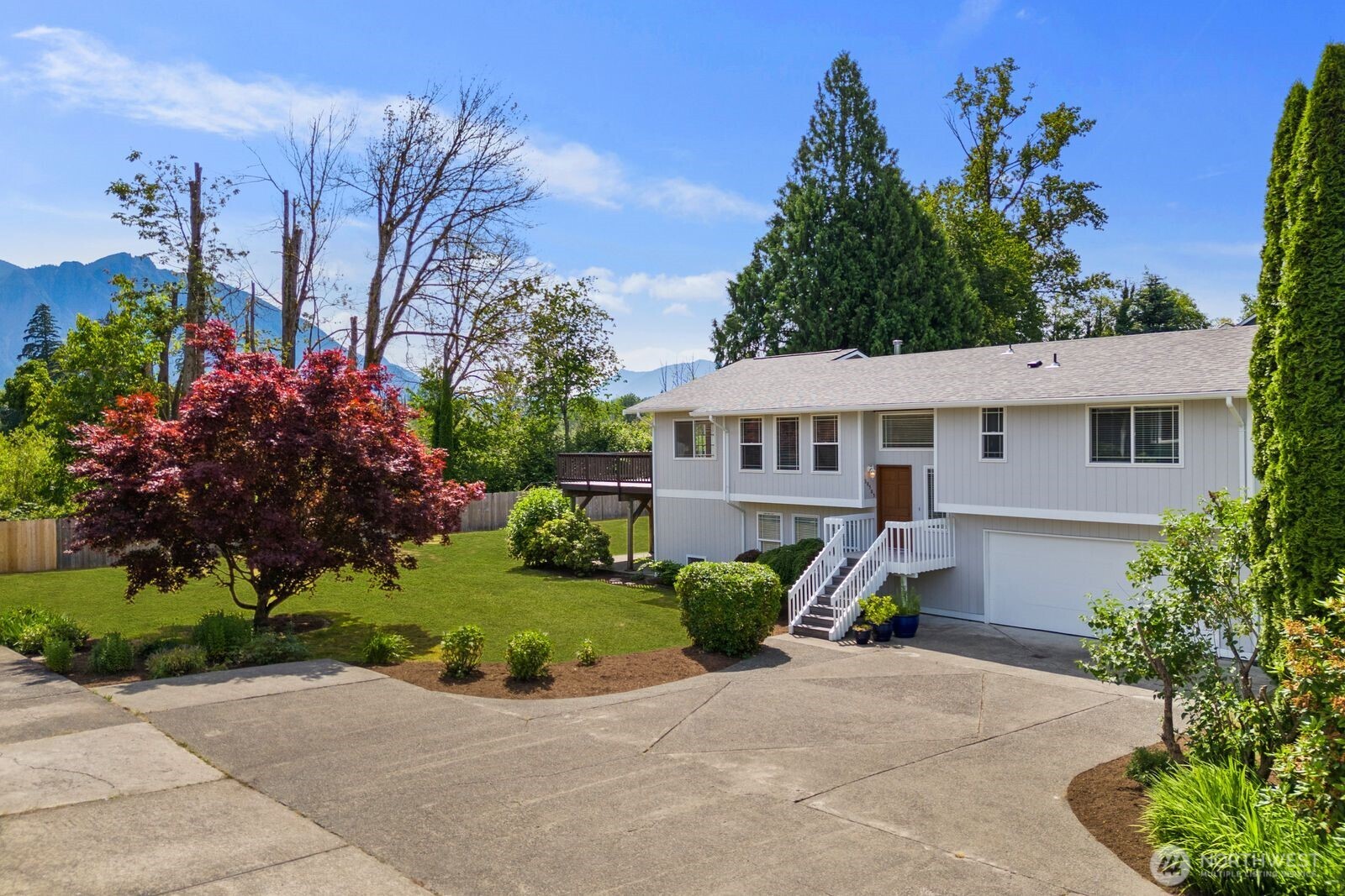 38505 SE 86th Place, Snoqualmie, WA 98065, photo 2 of 2