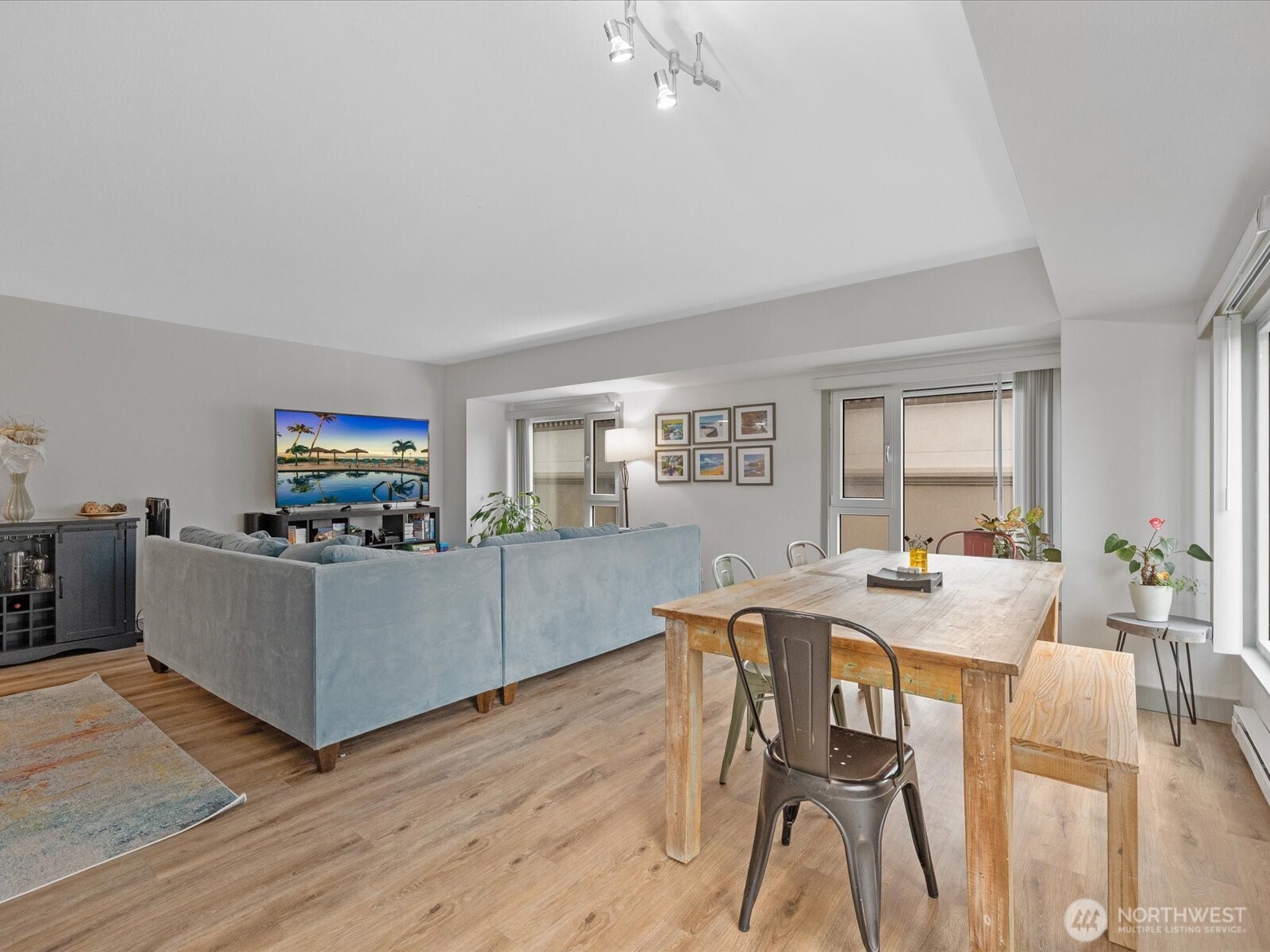 121 Vine Street #303, Seattle, WA 98121, photo 3 of 37