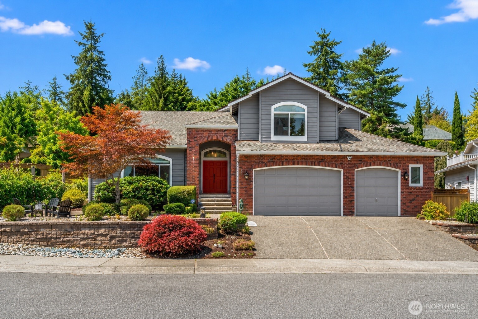 535 NW Datewood Drive