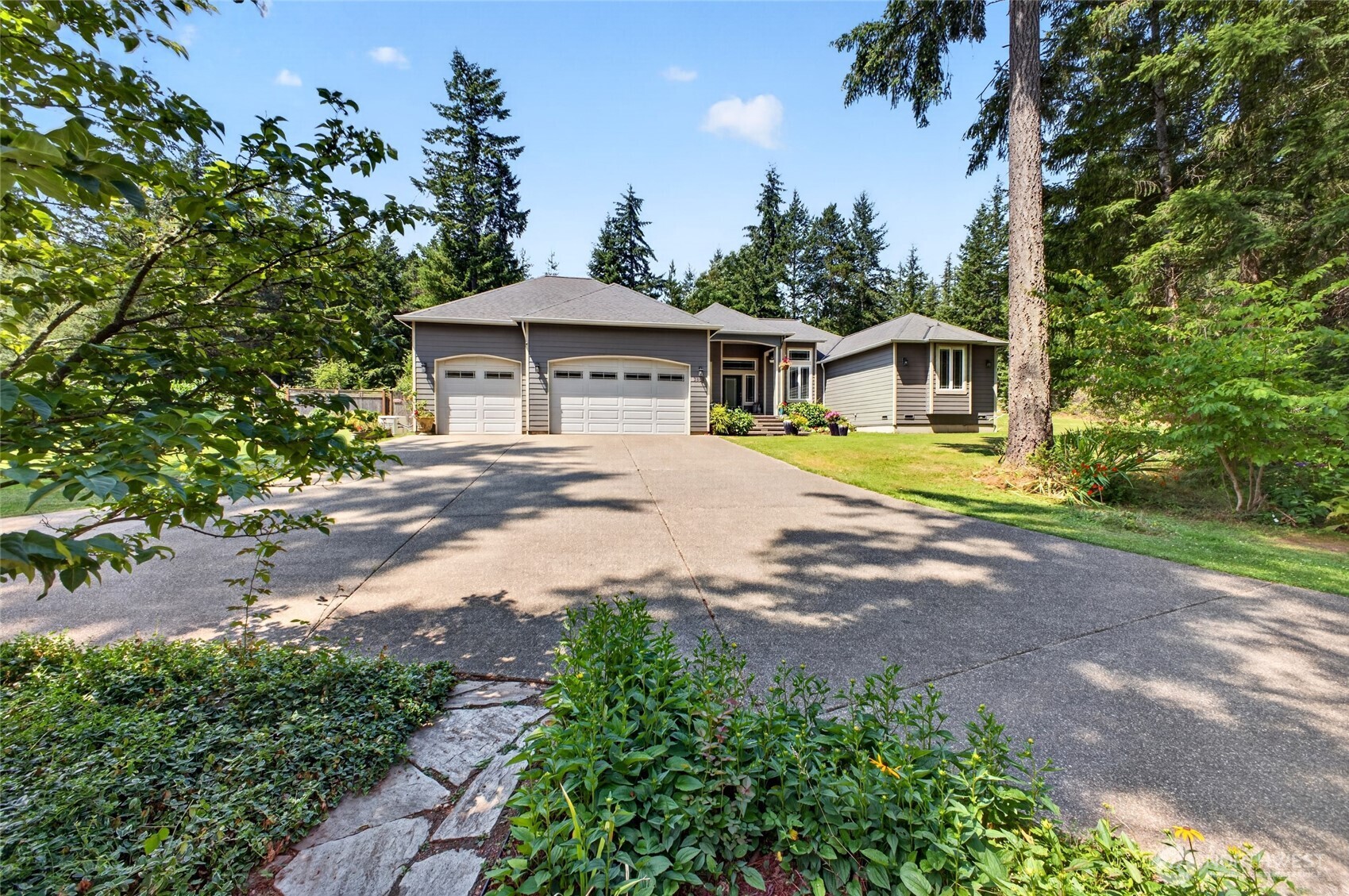 3881 Seabeck Hwy NW, Bremerton, WA 98312, photo 2 of 2