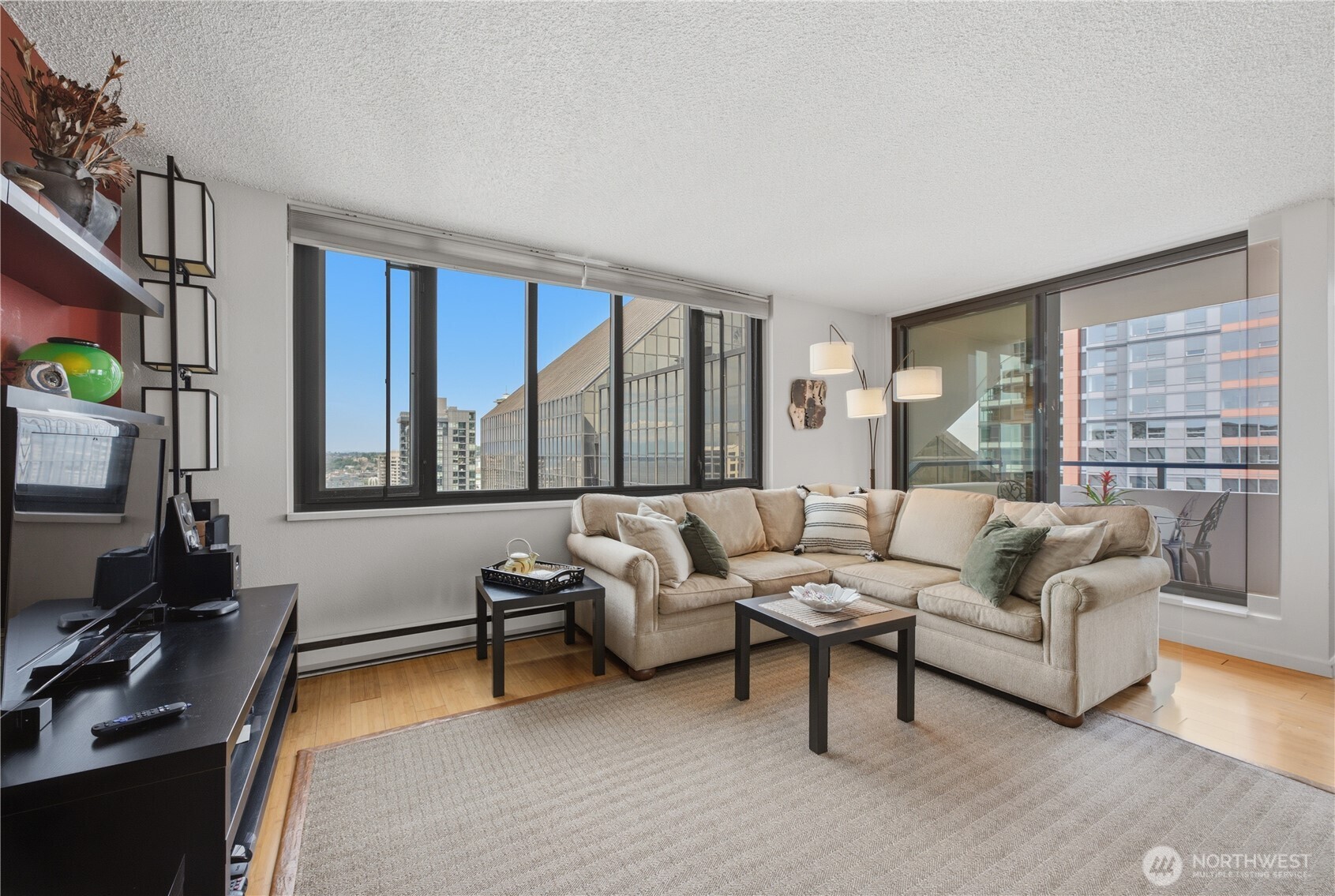 2100 3rd Avenue #2604, Seattle, WA 98121, photo 5 of 27