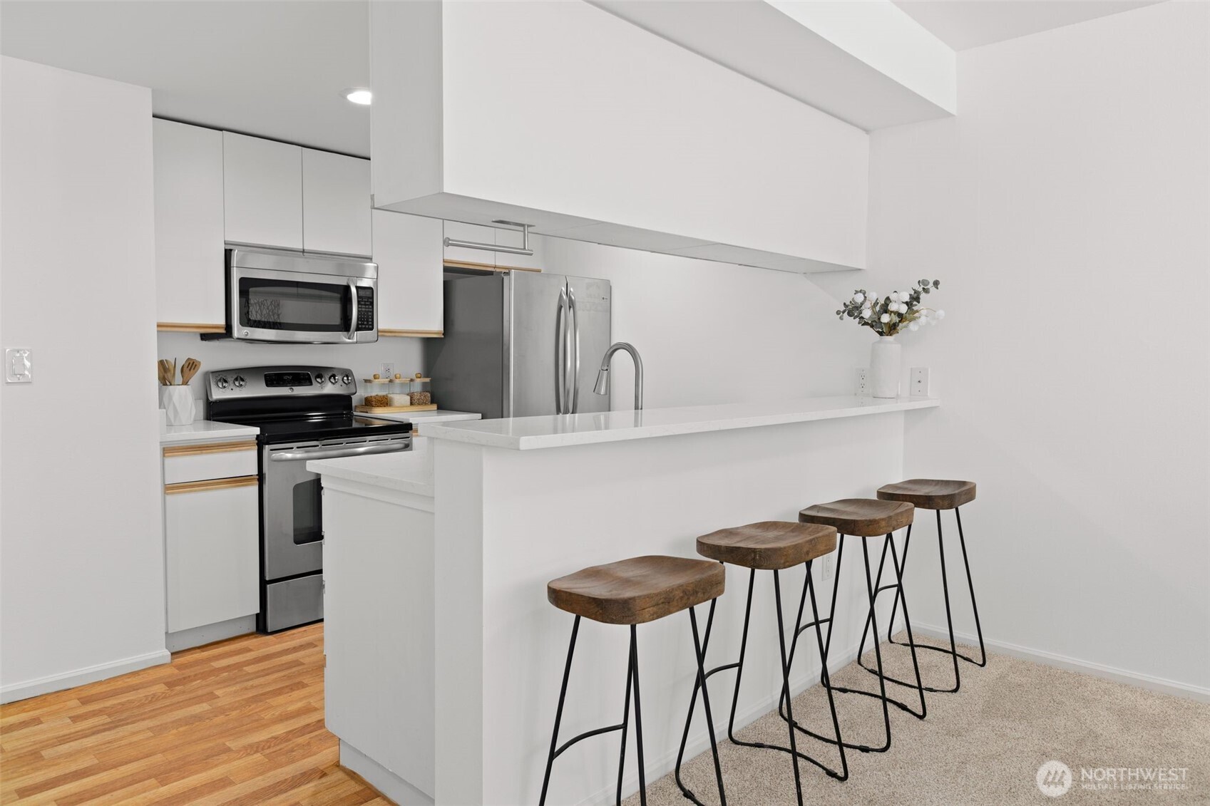 2600 2nd Avenue #302, Seattle, WA 98121, photo 4 of 40