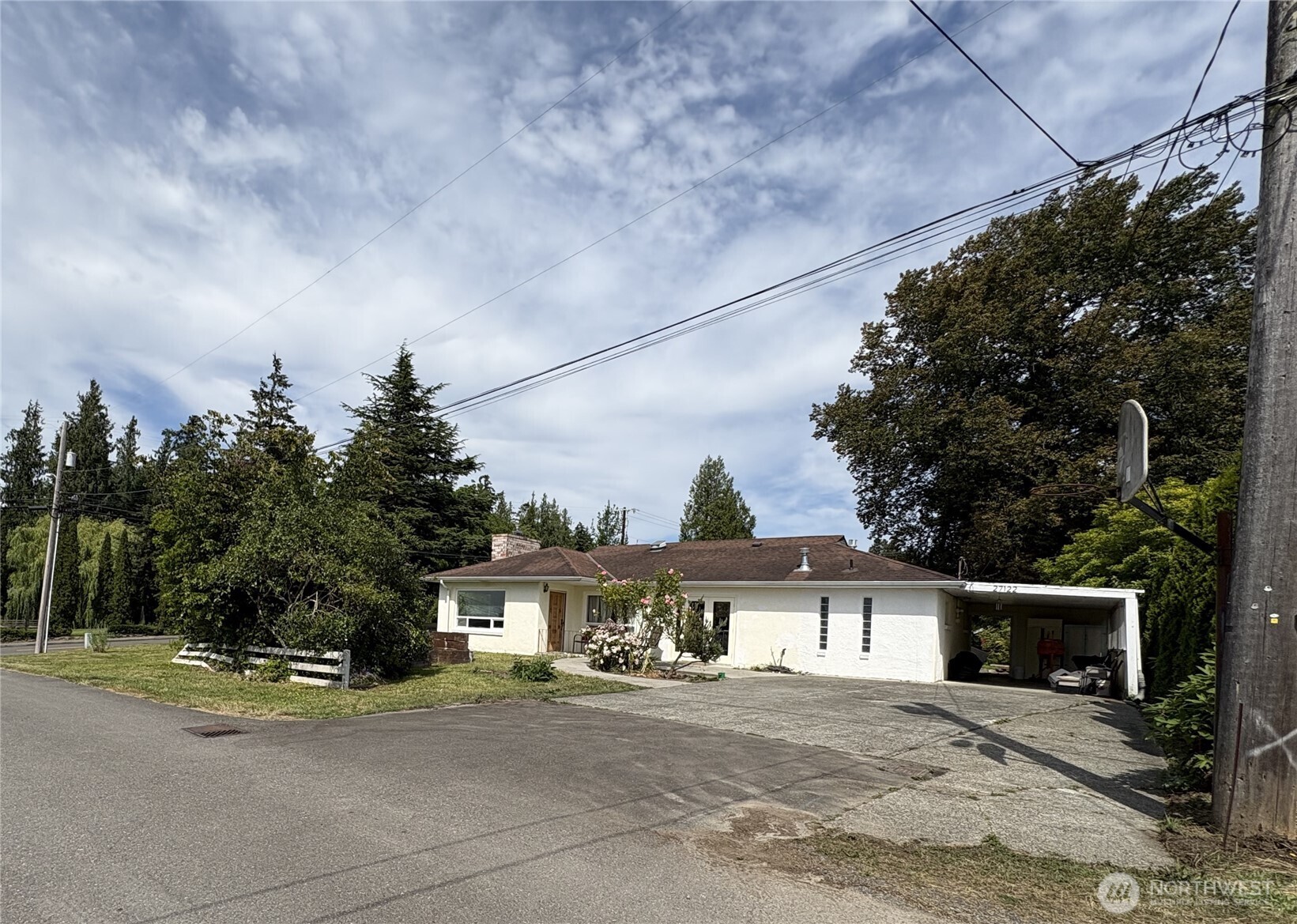 27122 82nd Drive NW