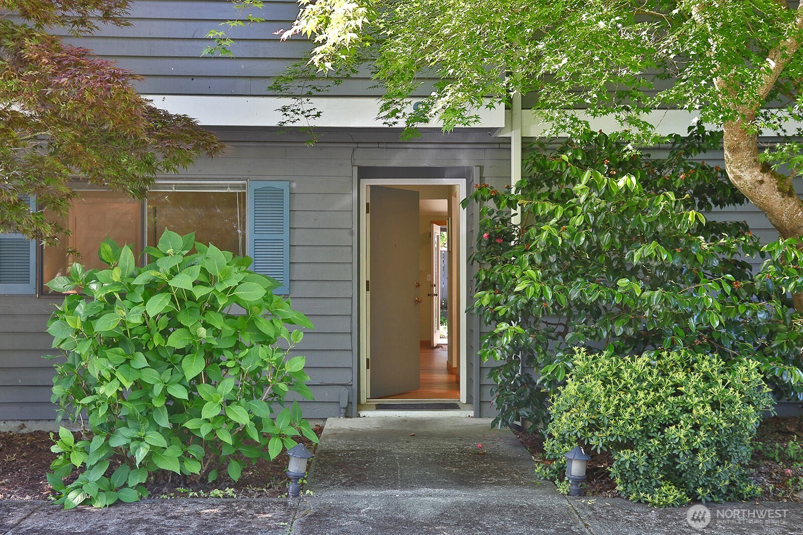 137 4th Street #A2, Langley, WA 98260, photo 2 of 2