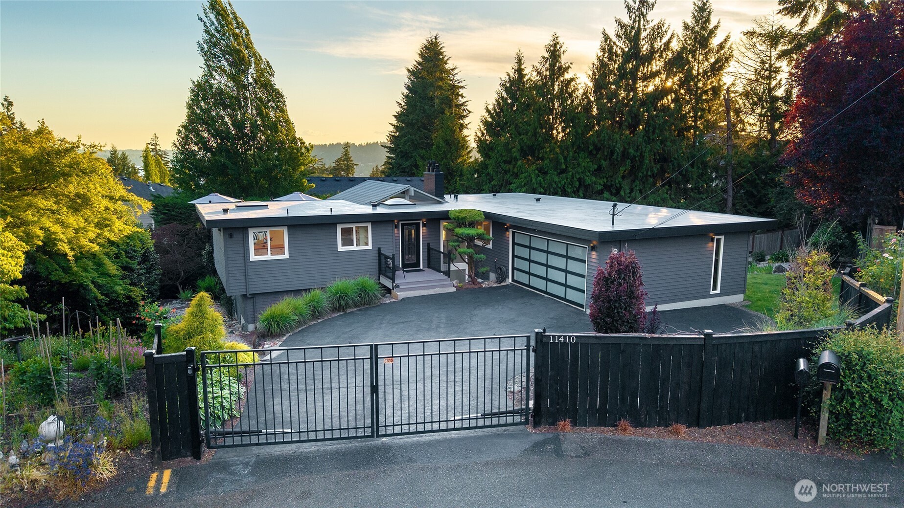 11410 SE 79th Street, Newcastle, WA 98056, photo 2 of 2