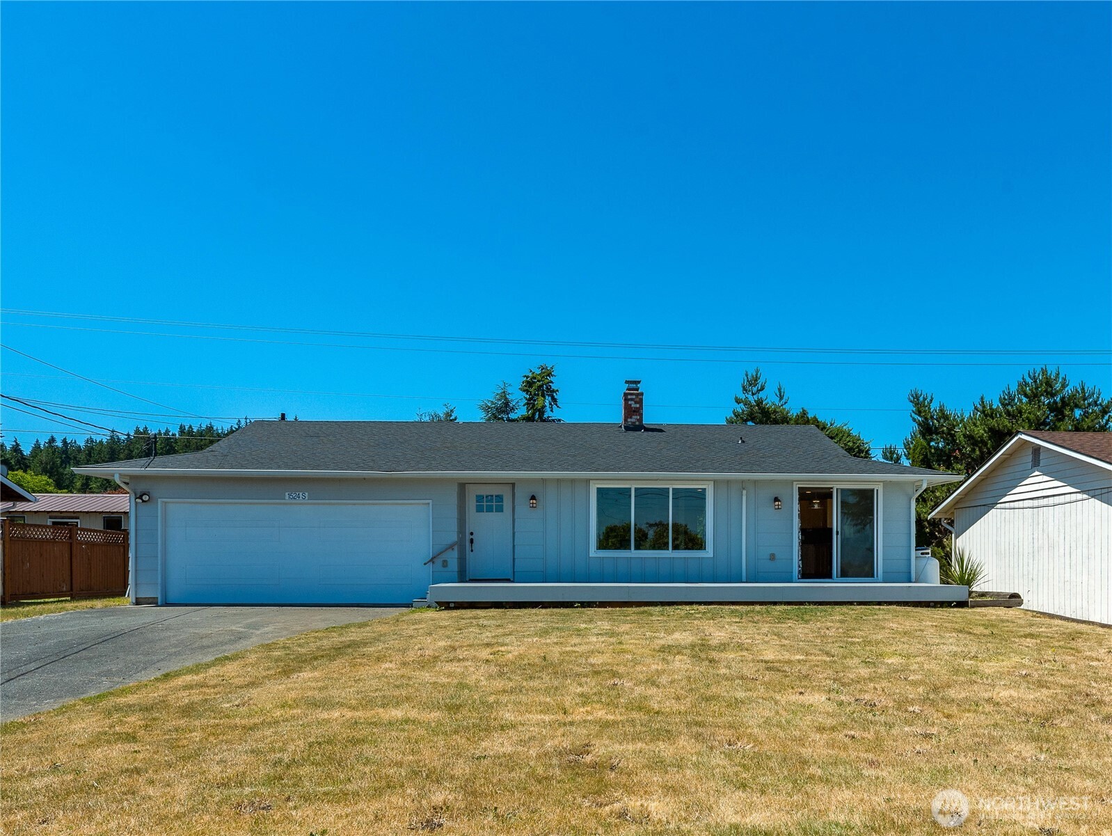 1524 Country Club Drive