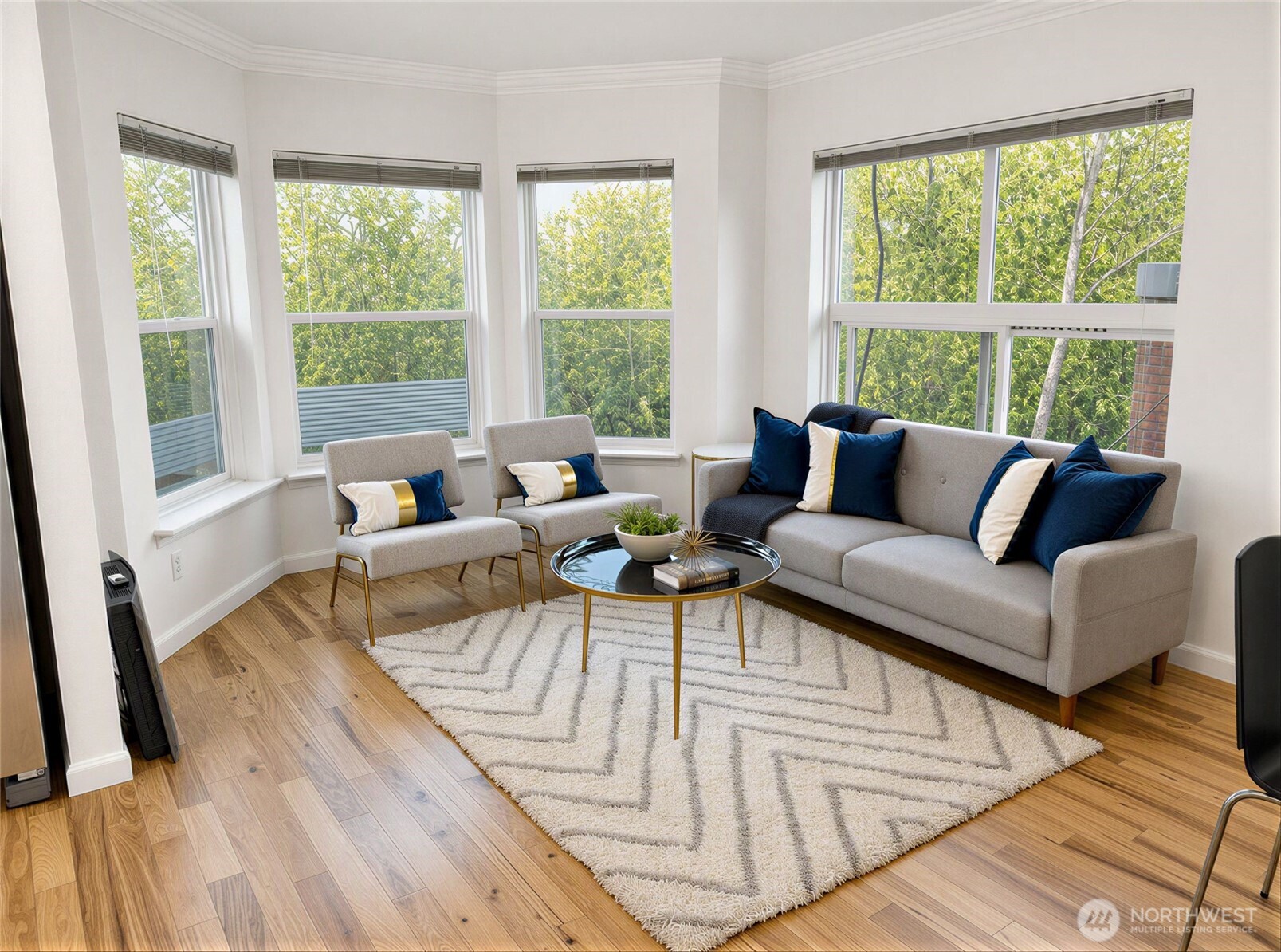 621 5th Avenue N #402, Seattle, WA 98109, photo 4 of 27