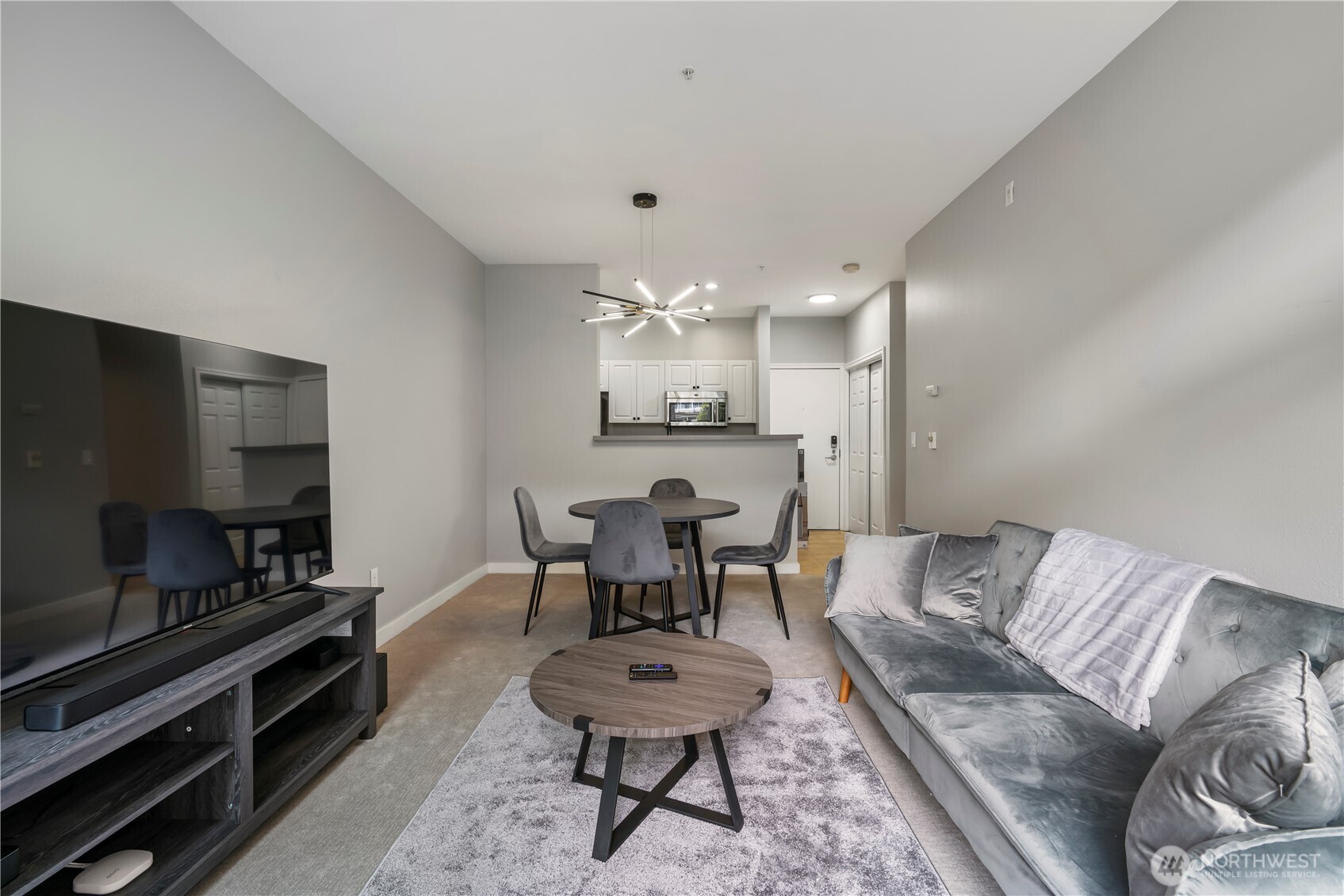 2415 2nd Avenue #448, Seattle, WA 98121, photo 3 of 38