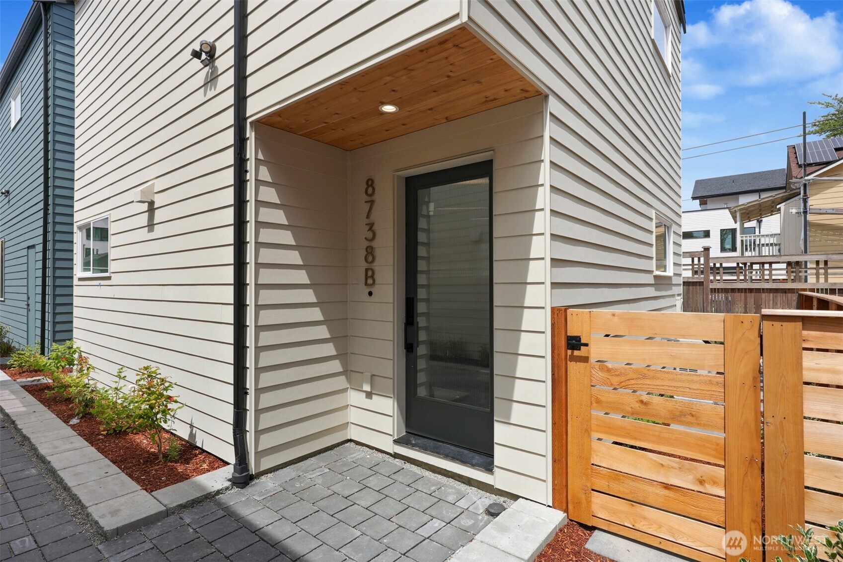 8738 B 13th Avenue NW, Seattle, WA 98117, photo 2 of 25
